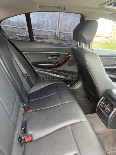 BMW 320-13