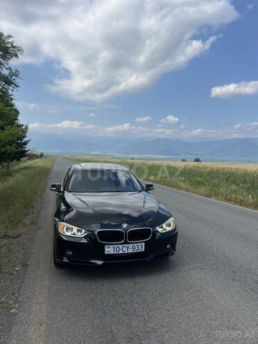 BMW 320-1