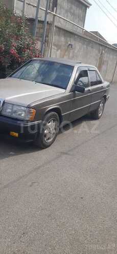 Mercedes 190-2