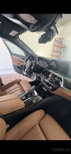 BMW 530-10