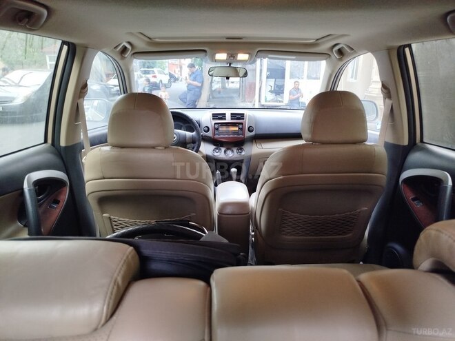 Toyota RAV4-5
