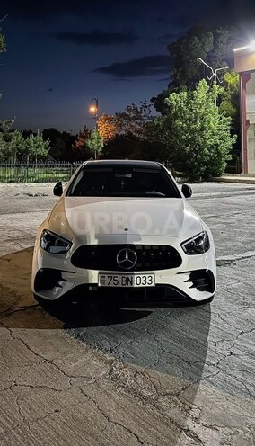 Mercedes E 300-1