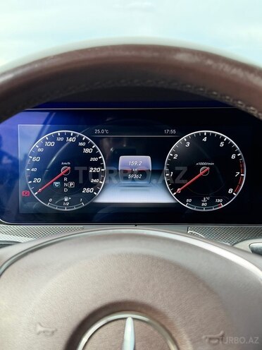Mercedes E 300-3
