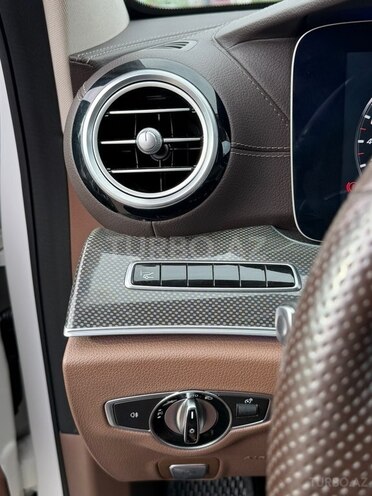 Mercedes E 300-15