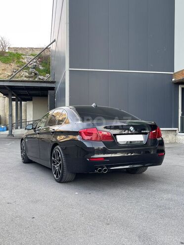 BMW 528-9