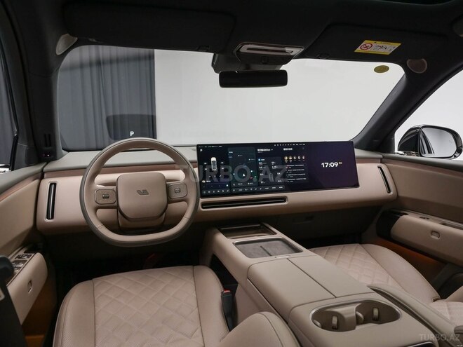 Li Auto L8-12
