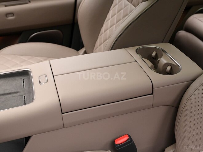 Li Auto L8-22