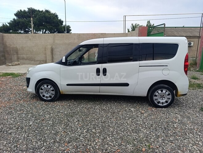 Fiat Doblo-4