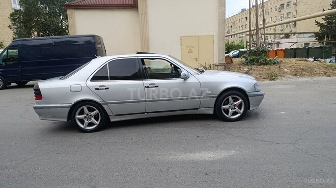 Mercedes C 200-12