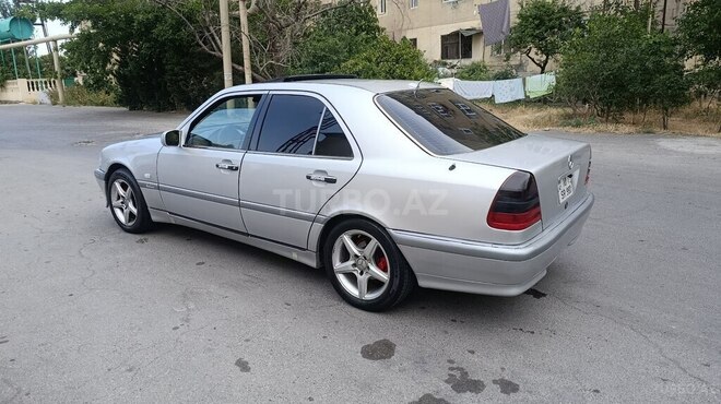 Mercedes C 200-7