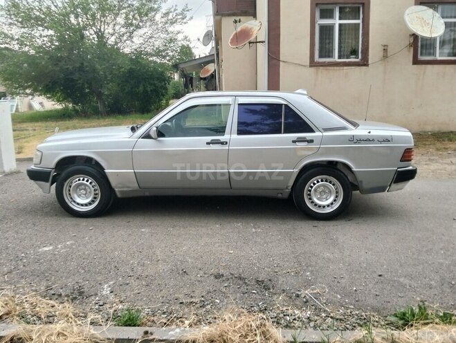 Mercedes 190-6