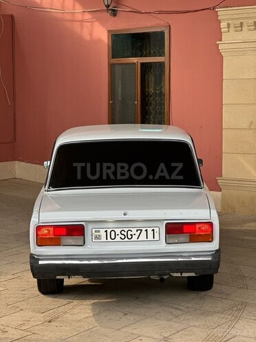 LADA (VAZ) 2107-2
