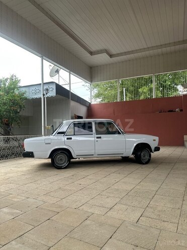 LADA (VAZ) 2107-15