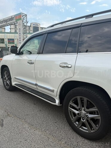 Toyota Land Cruiser-7