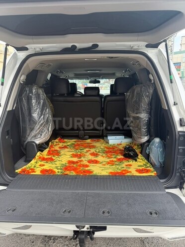 Toyota Land Cruiser-15