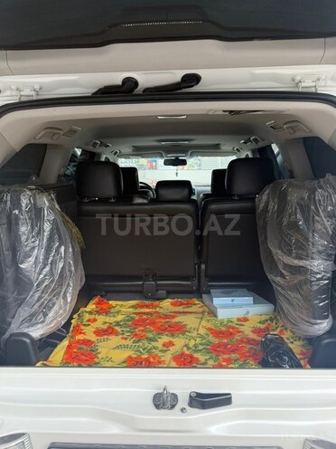 Toyota Land Cruiser-14