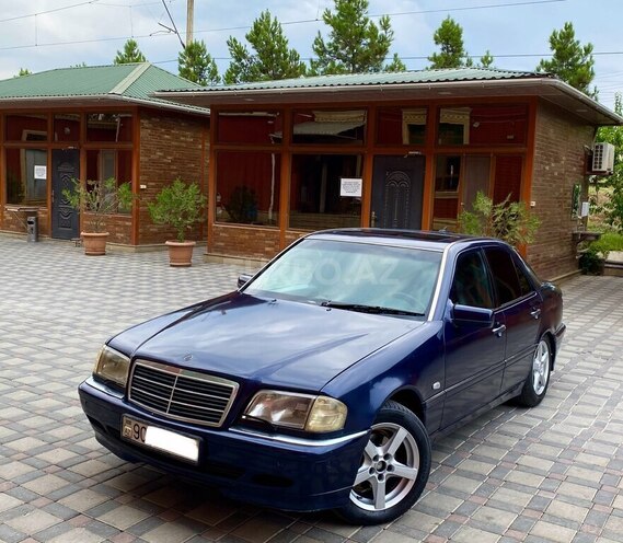 Mercedes C 220-1
