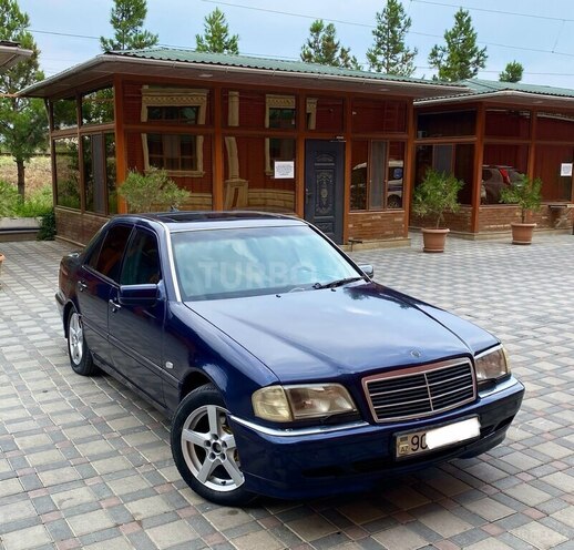 Mercedes C 220-2
