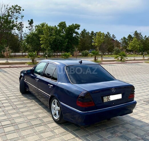 Mercedes C 220-10