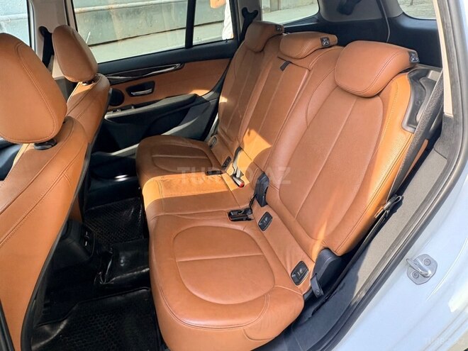 BMW 216-17