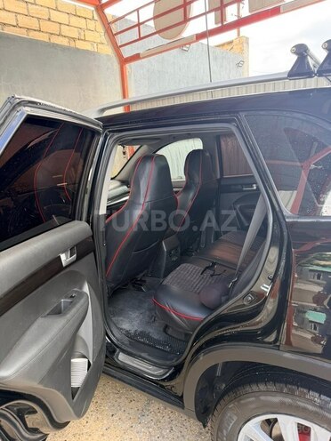 Kia Sorento-8