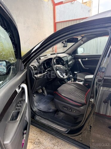 Kia Sorento-10