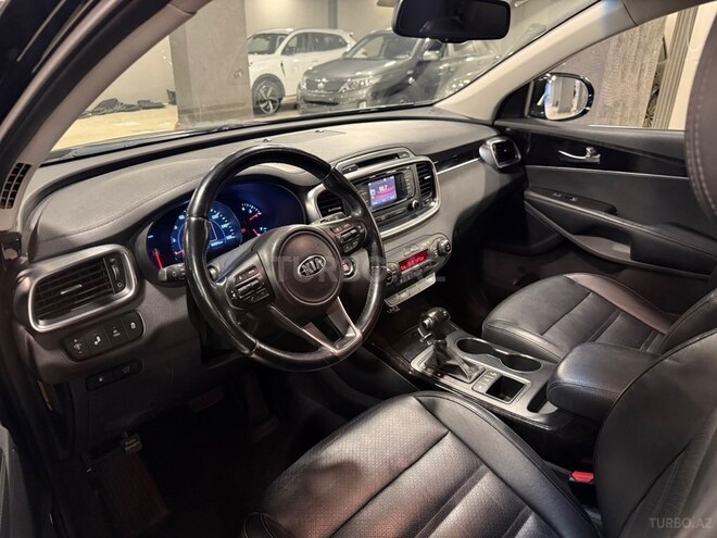 Kia Sorento-8