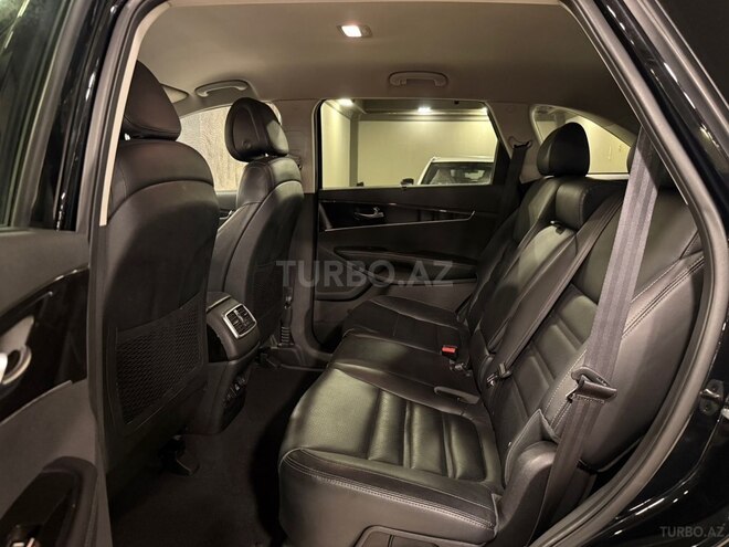 Kia Sorento-9