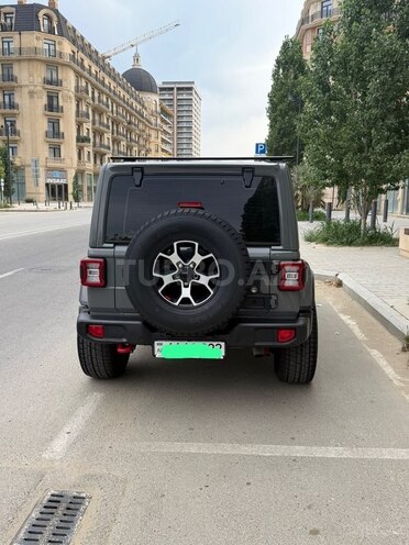 Jeep Wrangler-2