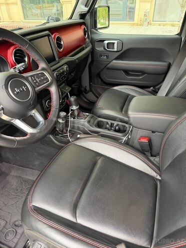 Jeep Wrangler-5