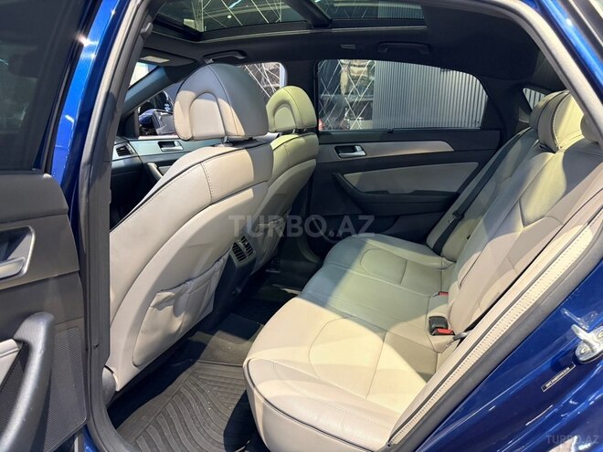Hyundai Sonata-18