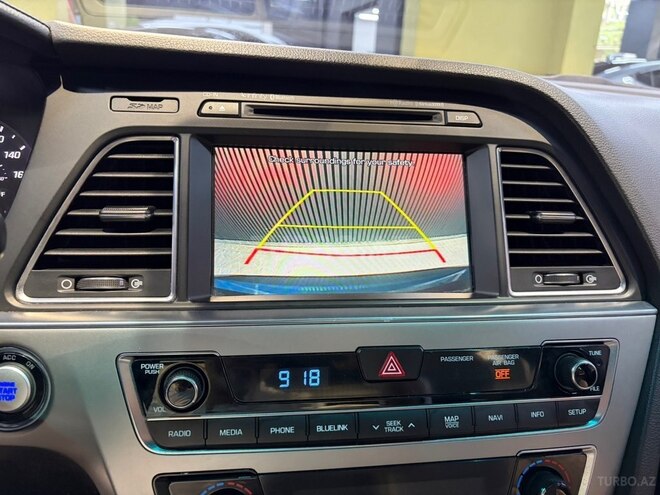 Hyundai Sonata-11