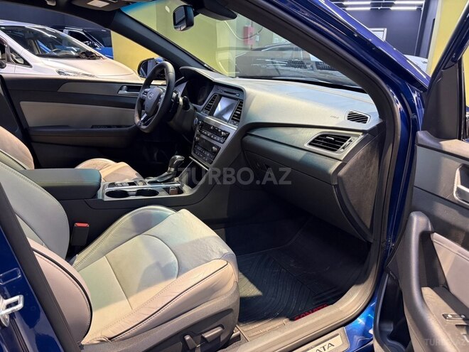 Hyundai Sonata-15