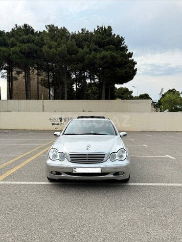 Mercedes C 200-1