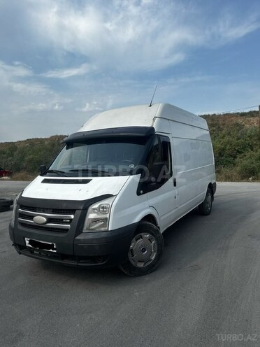Ford Transit-1