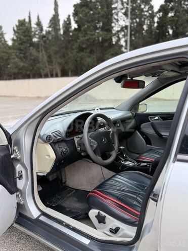 Mercedes C 200-9