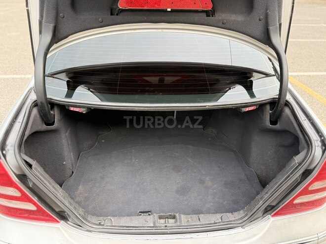 Mercedes C 200-17