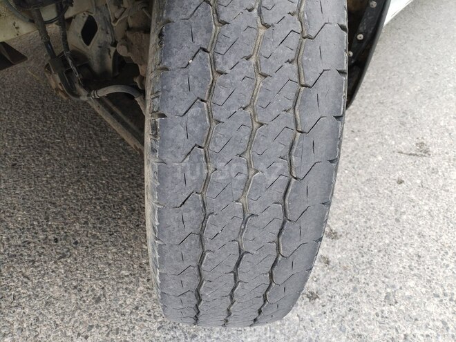 Ford Transit-14