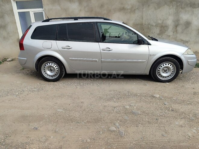 Renault Megane-2