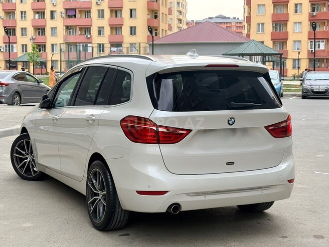 BMW 216-6