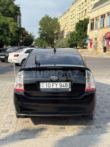 Toyota Prius-2
