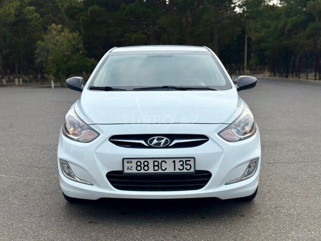 Hyundai Accent-5