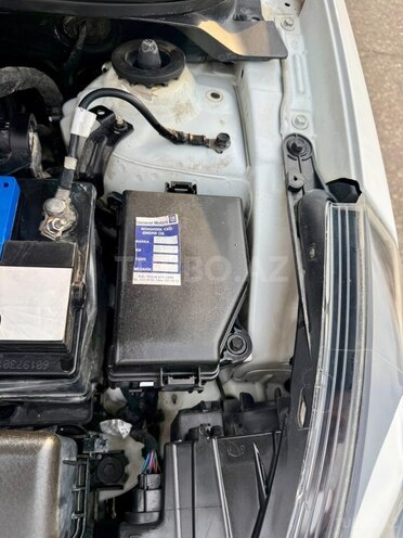 Hyundai Accent-16