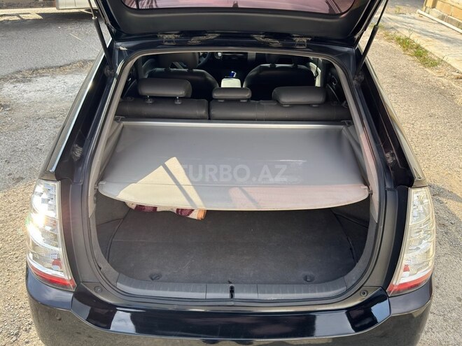 Toyota Prius-11