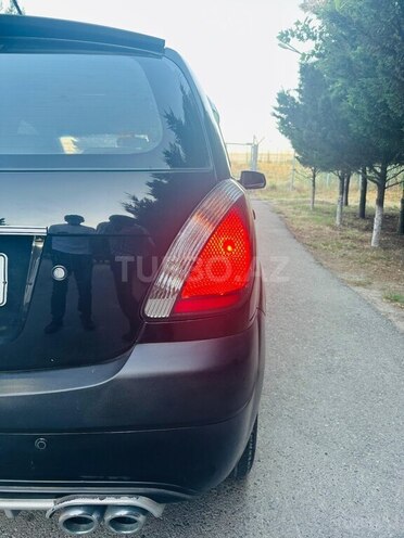 Kia Rio-5