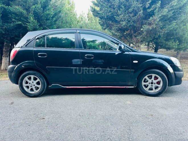 Kia Rio-11