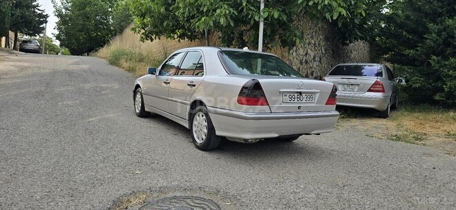 Mercedes C 240-3