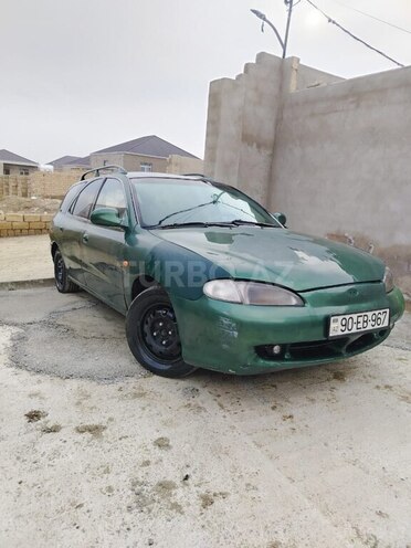 Hyundai Elantra-1
