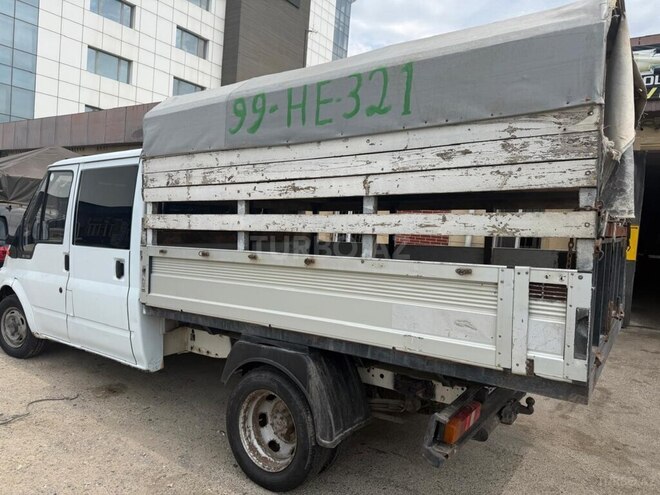 Ford Transit-2