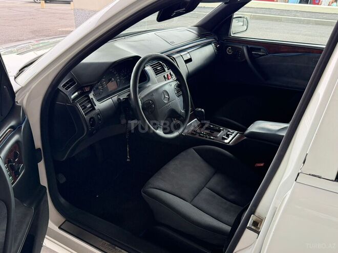 Mercedes E 240-14